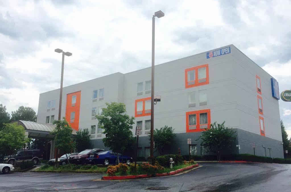 Budgetel Inns & Suites - Atlanta Galleria Stadium Smyrna Exterior photo